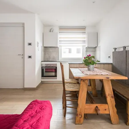 Piccola Cesa דירה